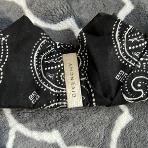 GIVENCHY bandanna